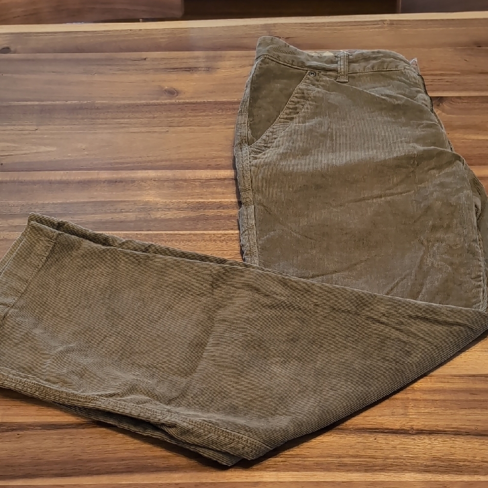 Horny Toad Green Corduroy Pants for Timeless Style